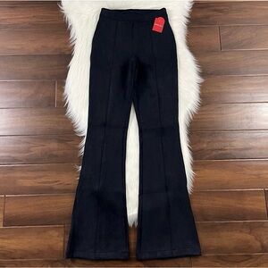 Spanx faux suede pants size medium. Navy.